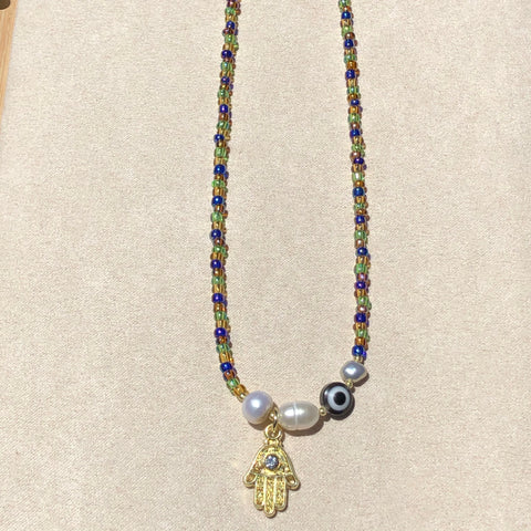 Pearls Hamsa